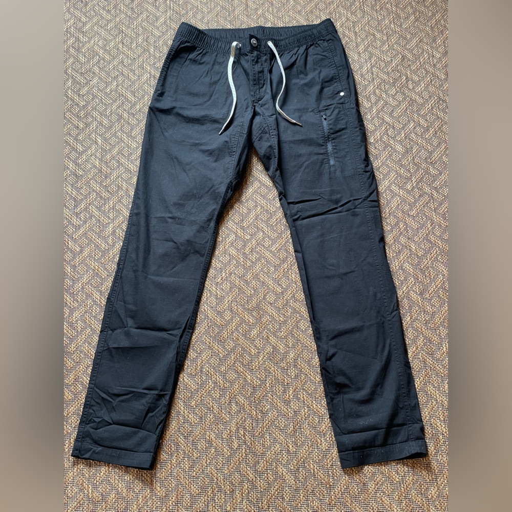NWOT Vuori Ripstop hiking/climbing pants - large - black